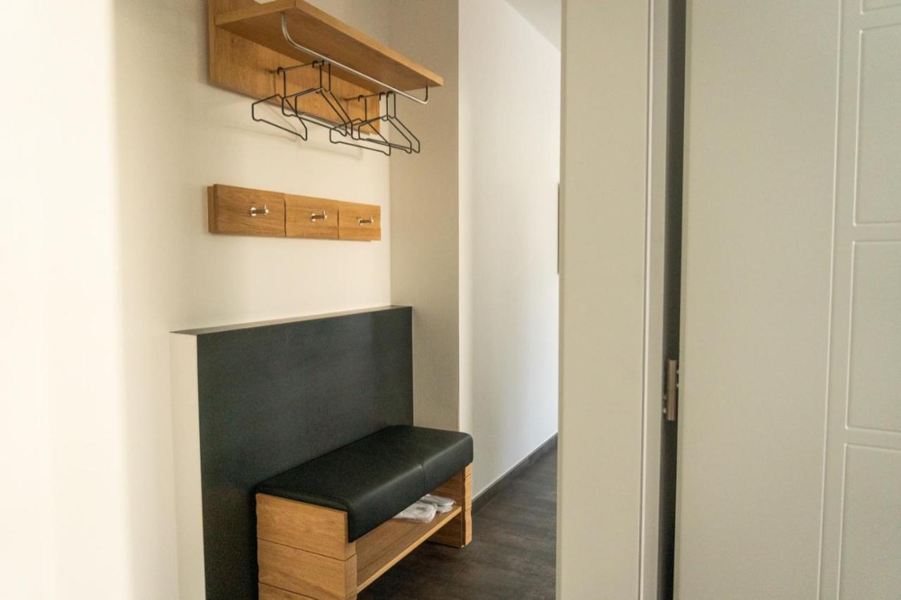 Ferienwohnung Mit Garage, Fahrradraum Und Sehr Grosser Sonnenverwoehnten Terrasse 拉古多 外观 照片